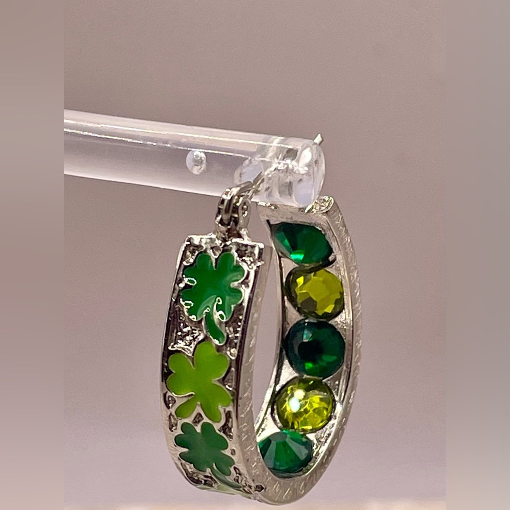 Danbury Mint Silver Tone Hoop Earrings w/Enamel Clovers & Crystals. Green